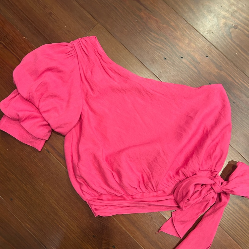 DO+BE Fuchsia One-Shoulder Blouse